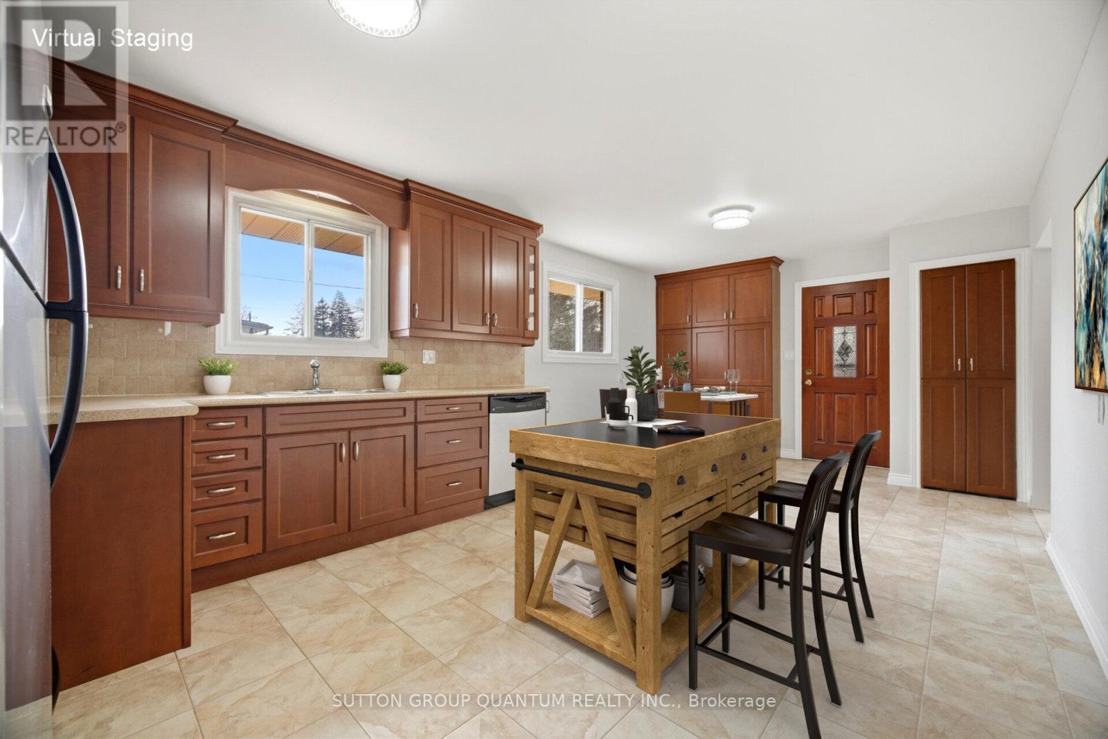 Space for a island - 126 Angelene Street, Mississauga, ON