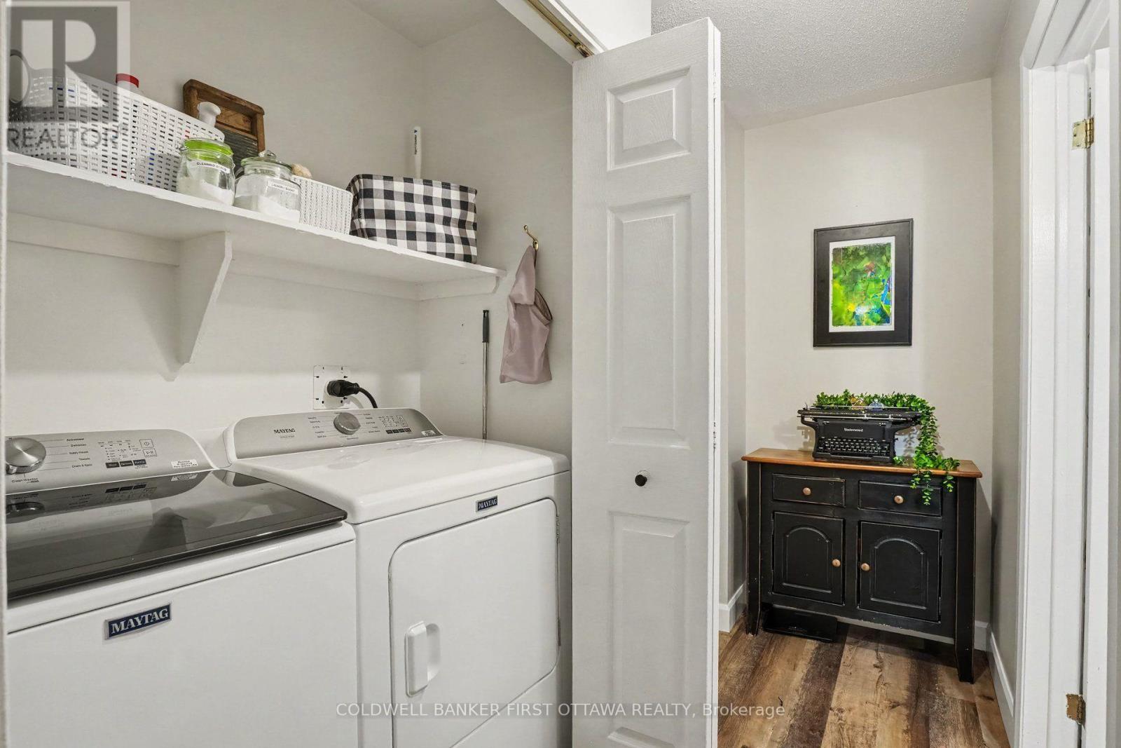 6 Bathurst Road, Perth, ON