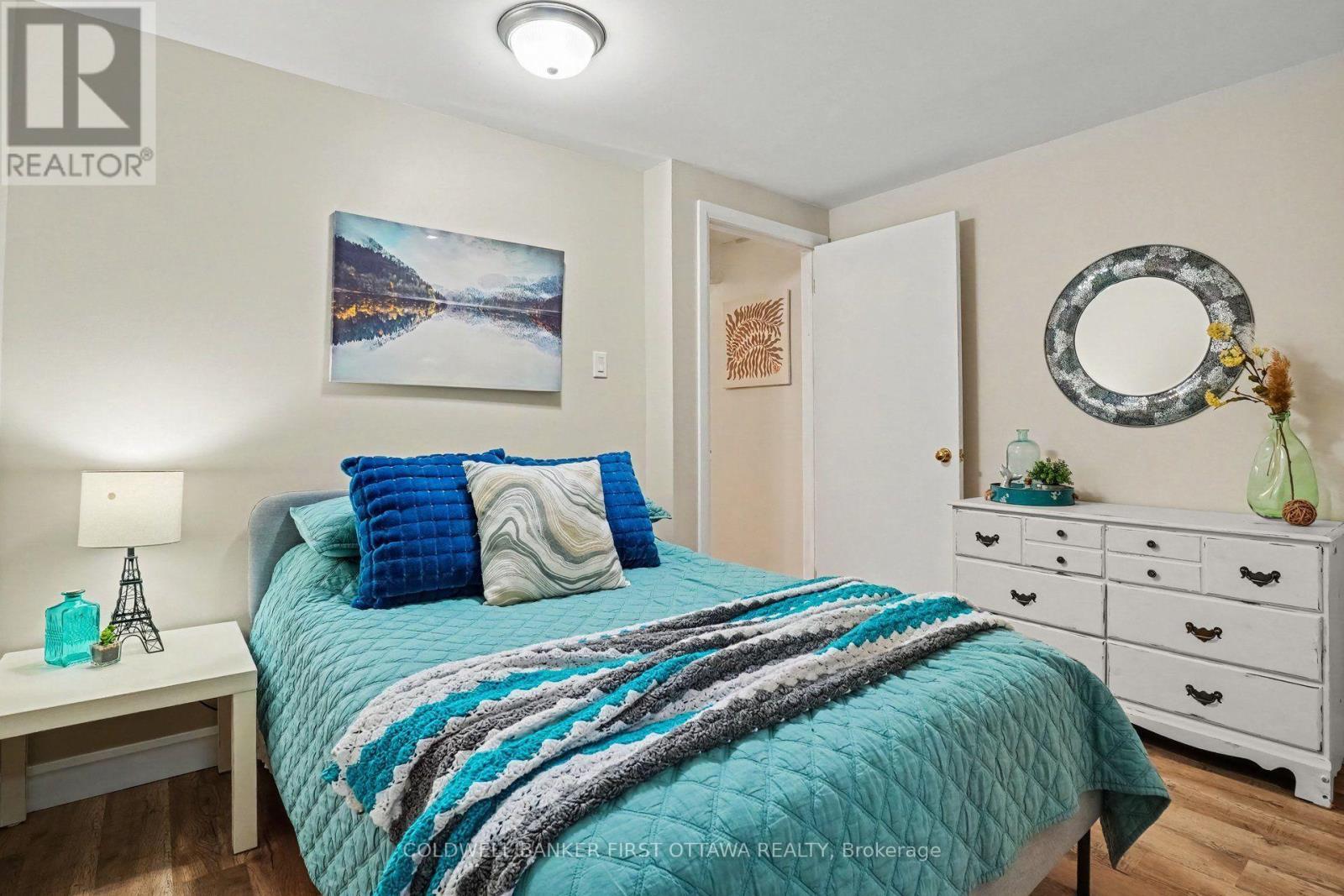 6 Bathurst Road, Perth, ON