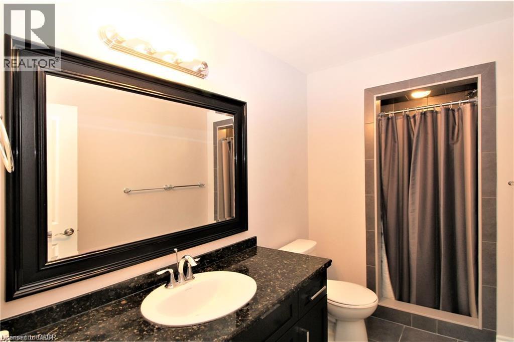 11 Sonoma Valley Crescent, Hamilton, ON