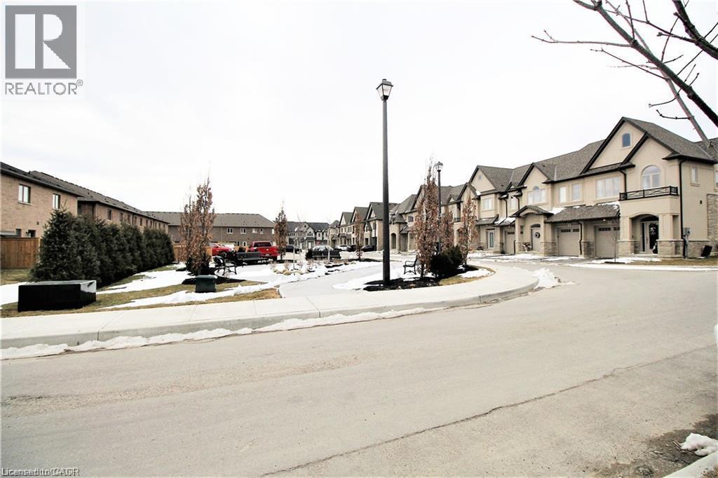11 Sonoma Valley Crescent, Hamilton, ON