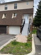 11 YELLOW BIRCH WAY Toronto, ON M2H 2S9