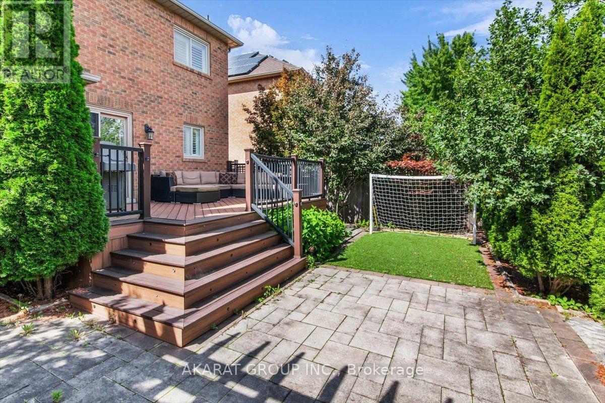 6907 Gracefield Drive, Mississauga, ON