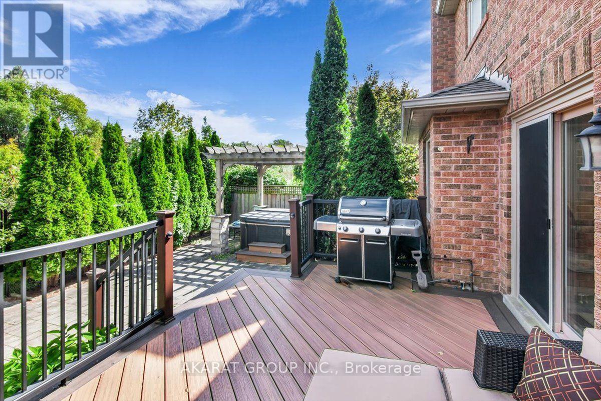 6907 Gracefield Drive, Mississauga, ON