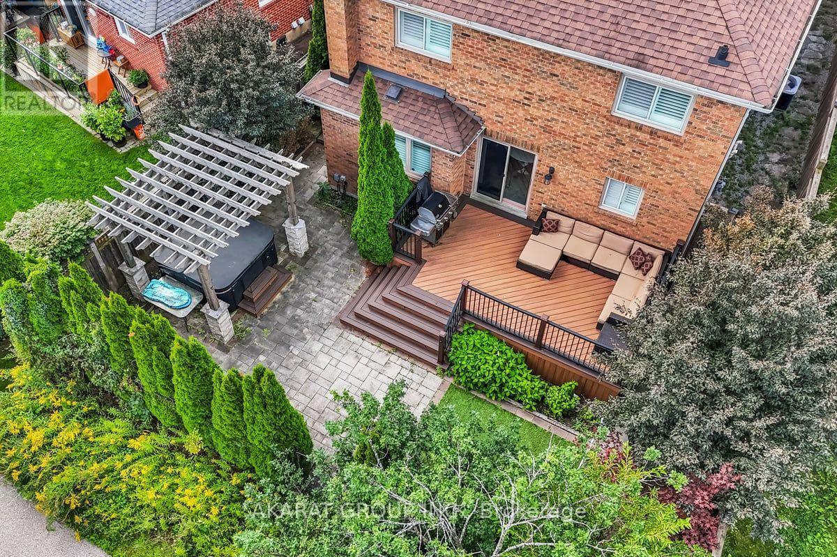 6907 Gracefield Drive, Mississauga, ON
