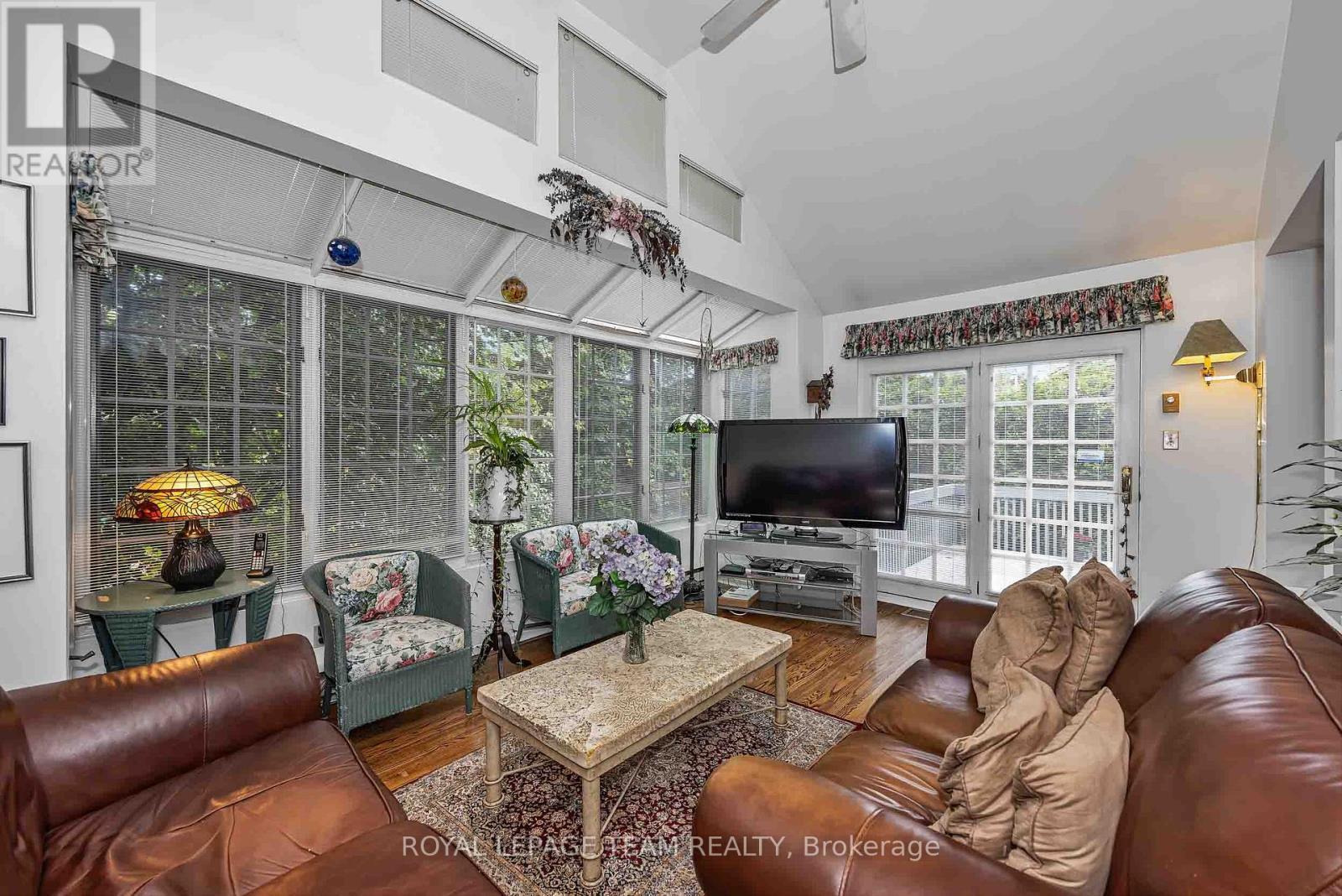 1174 Bonnie Crescent, Ottawa, ON
