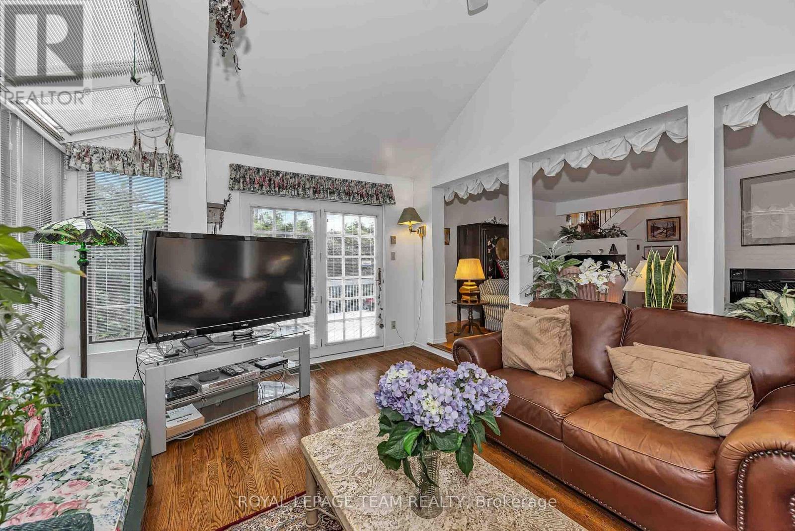 1174 Bonnie Crescent, Ottawa, ON