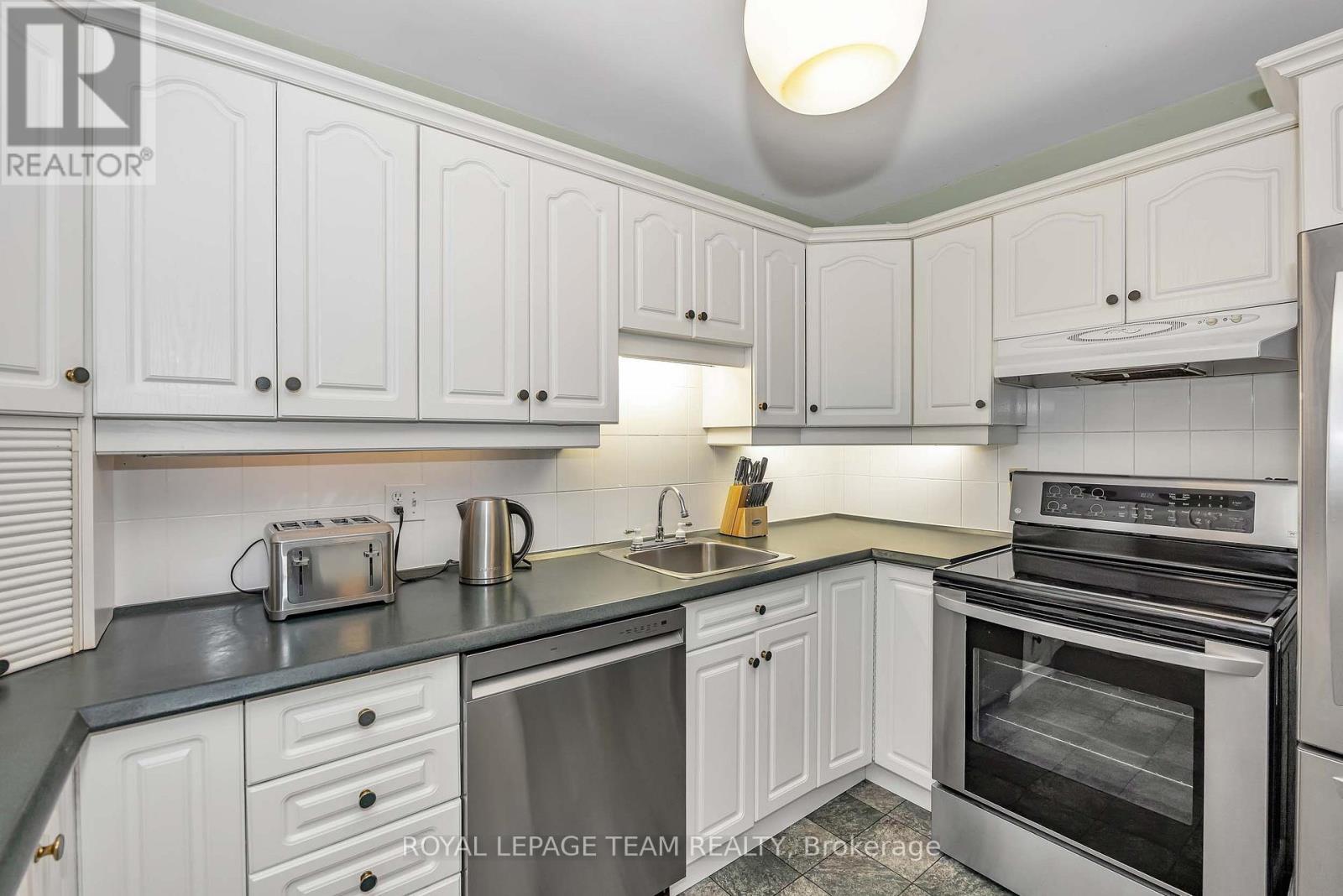 1174 Bonnie Crescent, Ottawa, ON