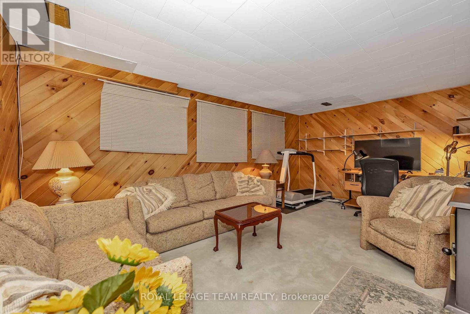 1174 Bonnie Crescent, Ottawa, ON