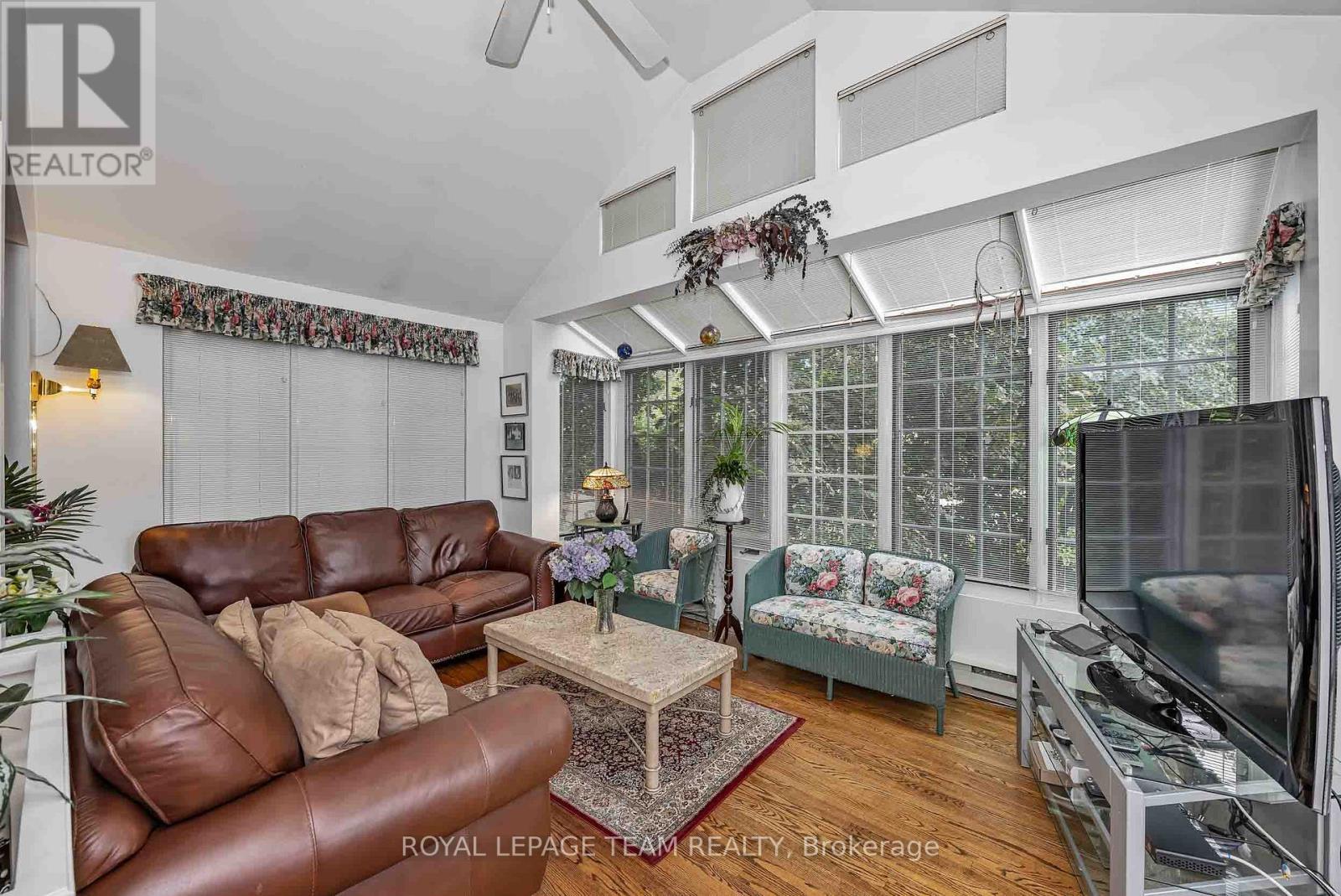 1174 Bonnie Crescent, Ottawa, ON