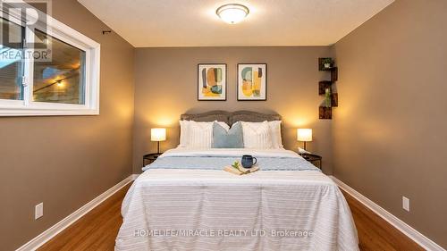 18 Clearview Drive, Cambridge, ON 