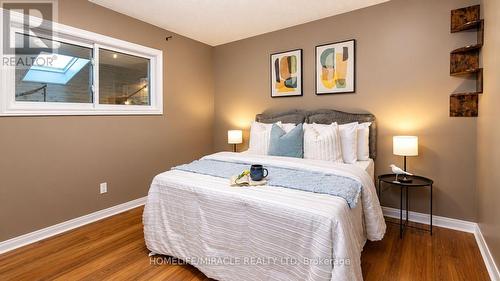 18 Clearview Drive, Cambridge, ON 