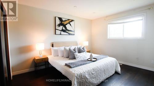 18 Clearview Drive, Cambridge, ON 