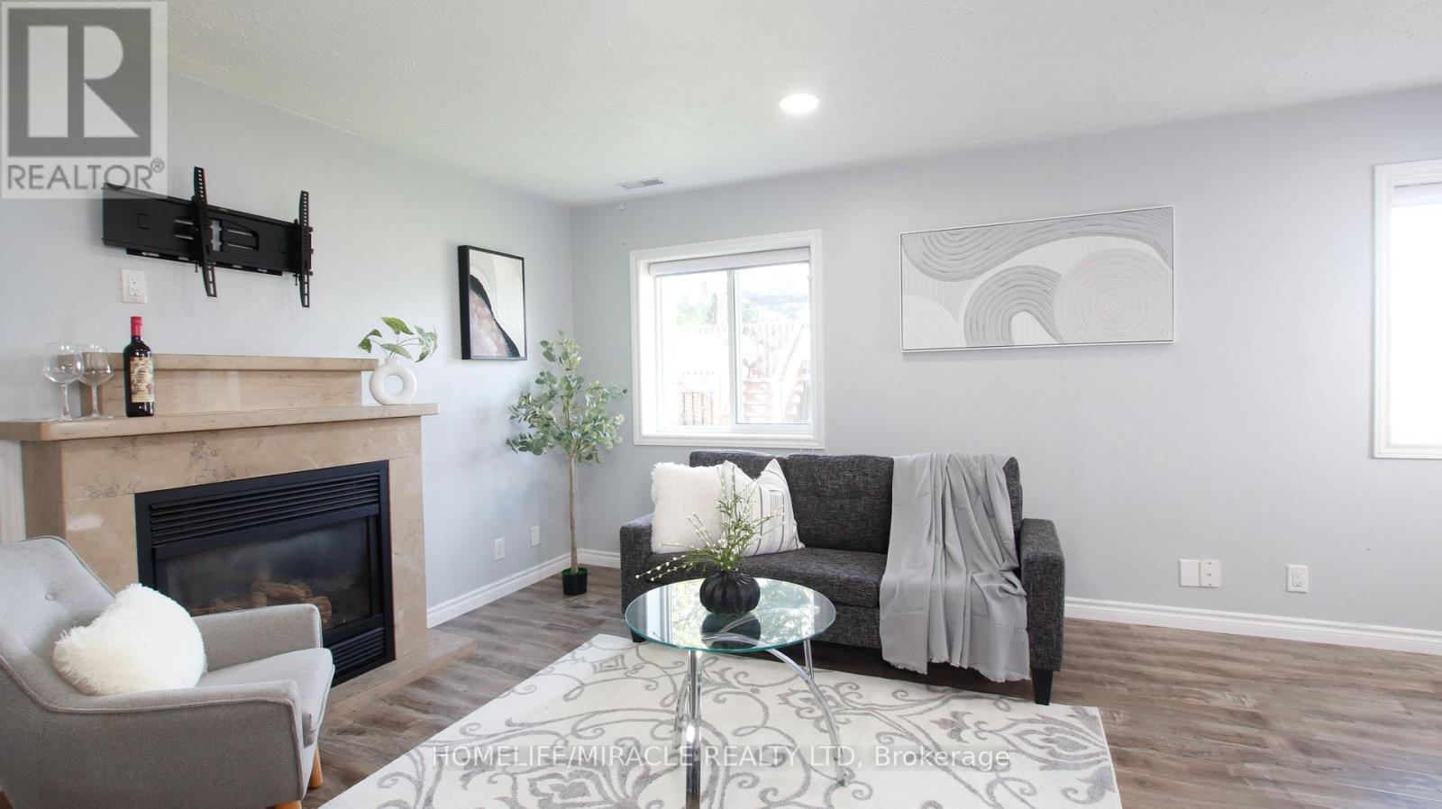 18 Clearview Drive, Cambridge, ON