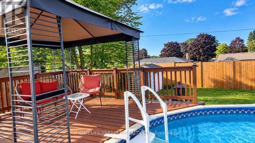 18 Clearview Drive, Cambridge, ON 
