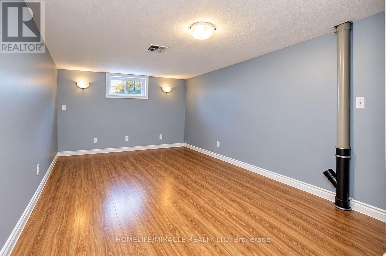 18 Clearview Drive, Cambridge, ON