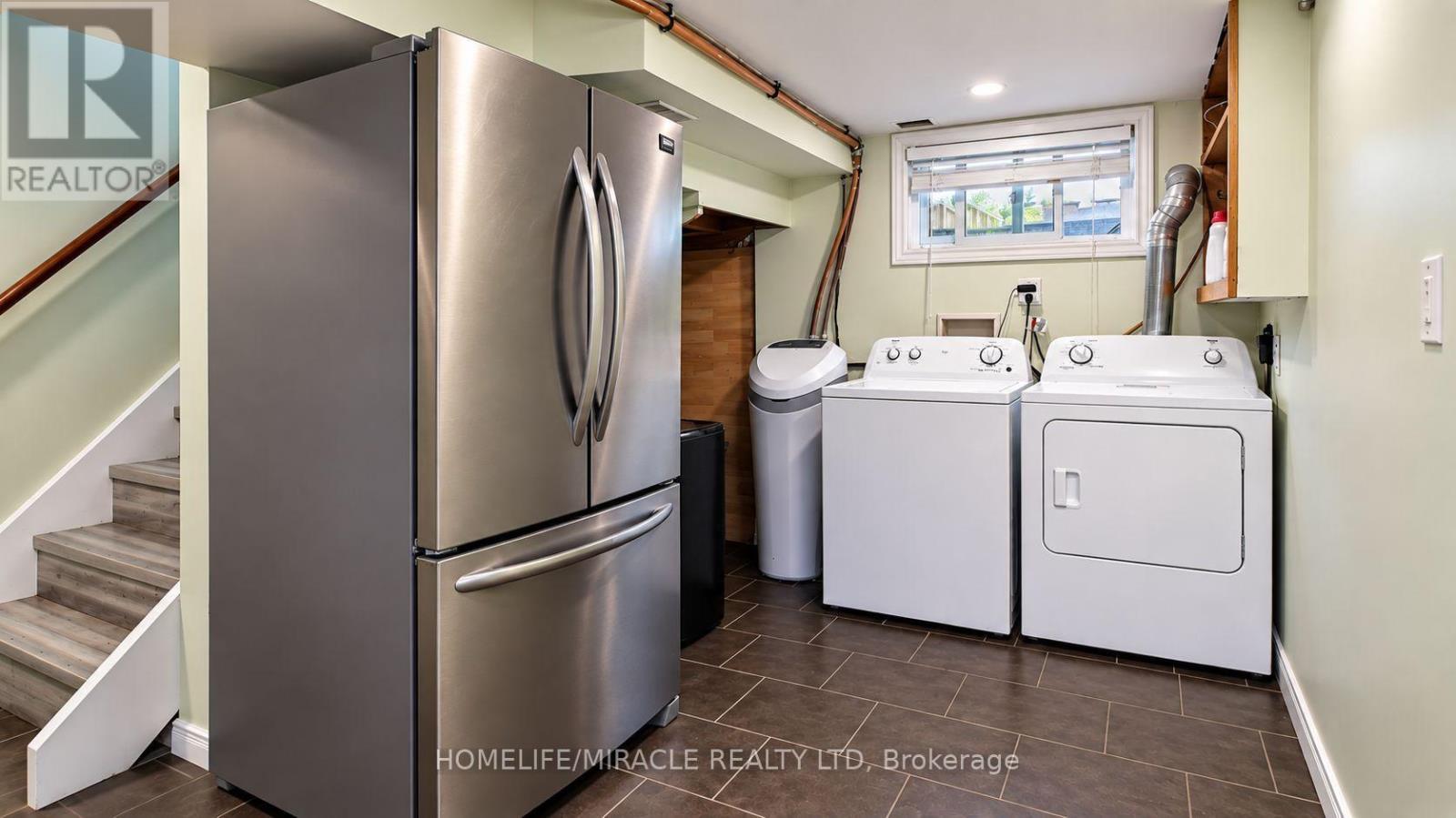 18 Clearview Drive, Cambridge, ON