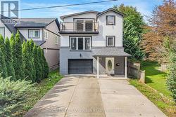 37 1/2 CUMBERLAND STREET St. Catharines, ON L2M 1E4