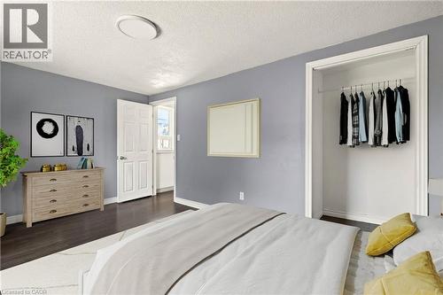Virtually staged - 146 Barnesdale Avenue N, Hamilton, ON 