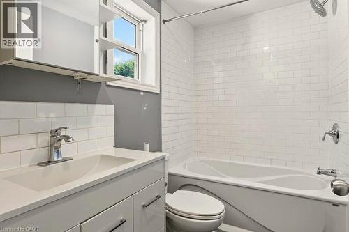 146 Barnesdale Avenue N, Hamilton, ON 
