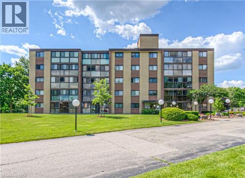 380 CHAMPLAIN Boulevard Unit# 205  Cambridge, ON N1R 7J6