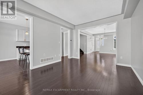 44 Matteo Trail, Hamilton, ON 