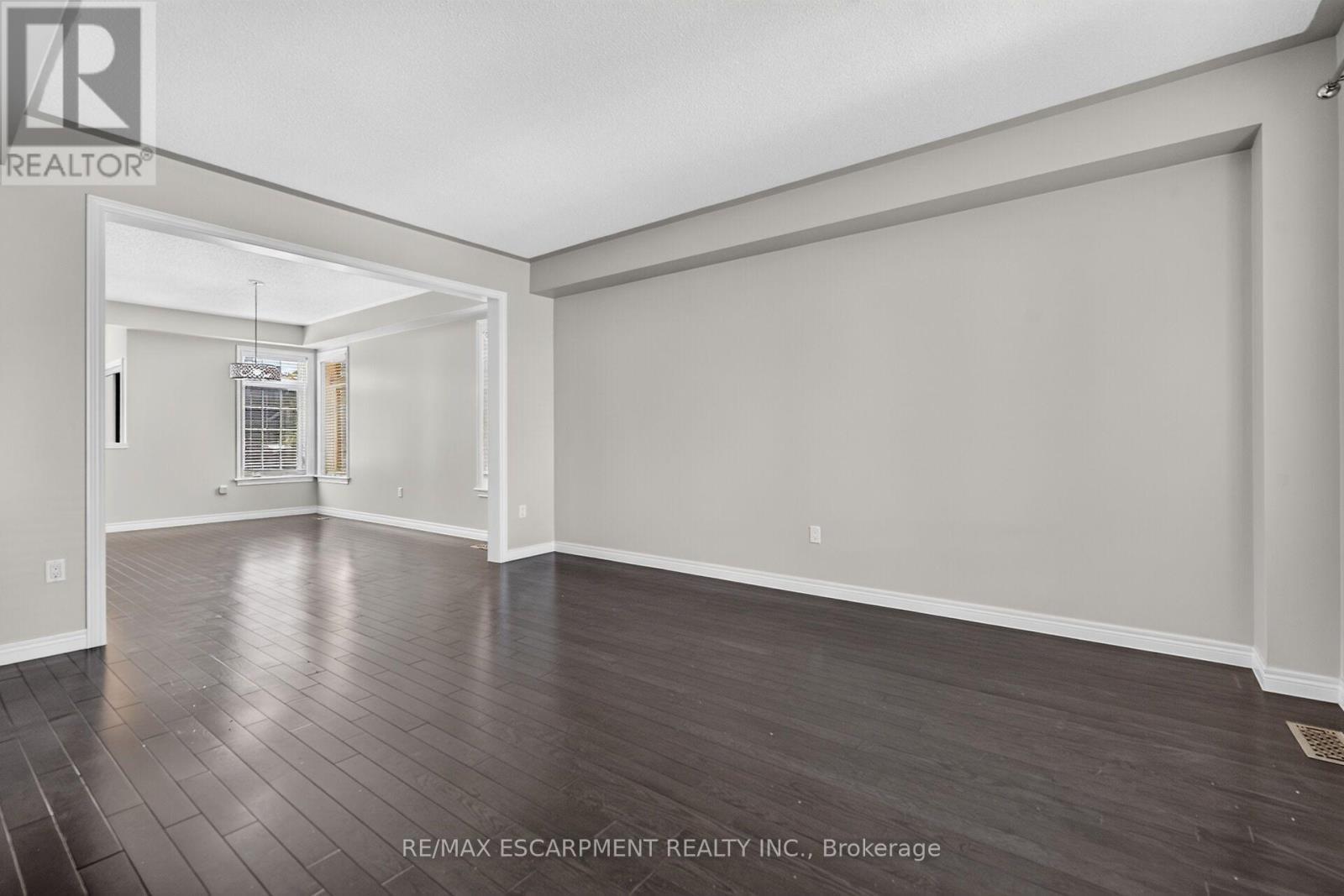 44 Matteo Trail, Hamilton, ON