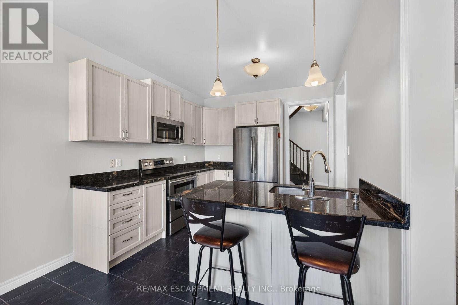 44 Matteo Trail, Hamilton, ON
