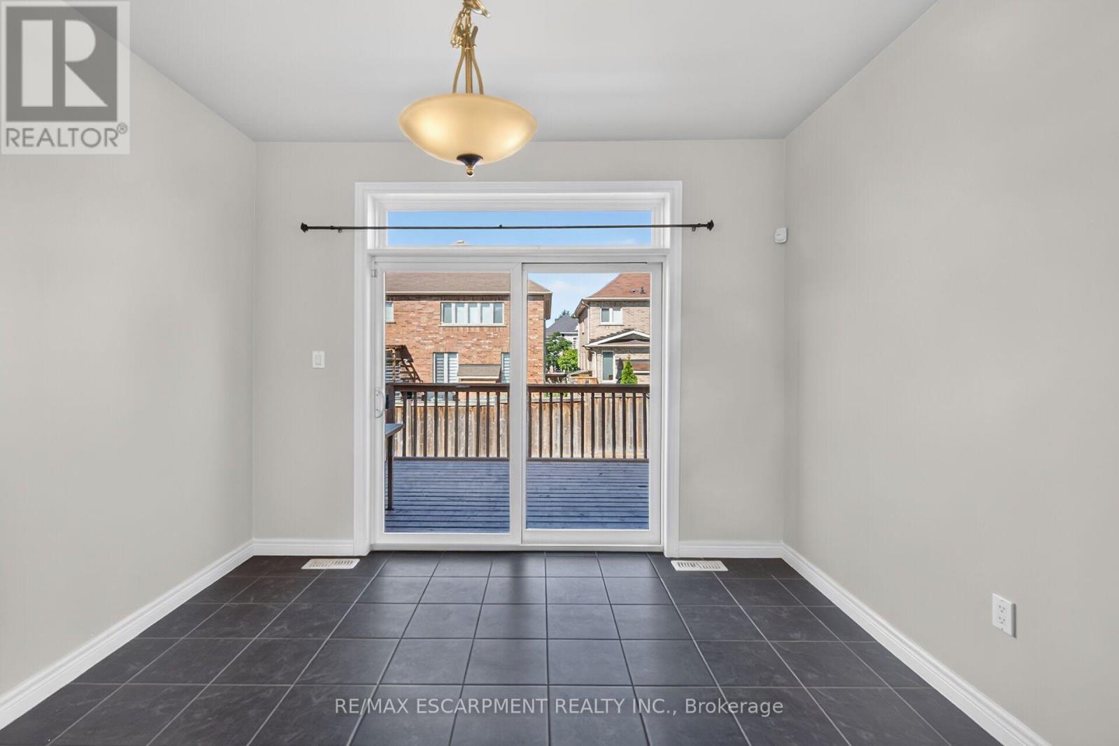 44 Matteo Trail, Hamilton, ON