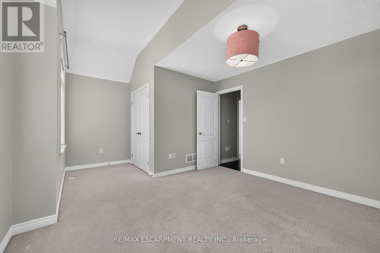 44 Matteo Trail, Hamilton, ON