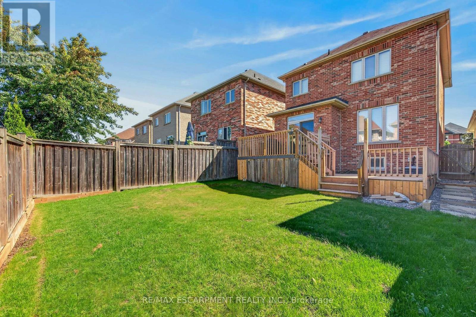 44 Matteo Trail, Hamilton, ON