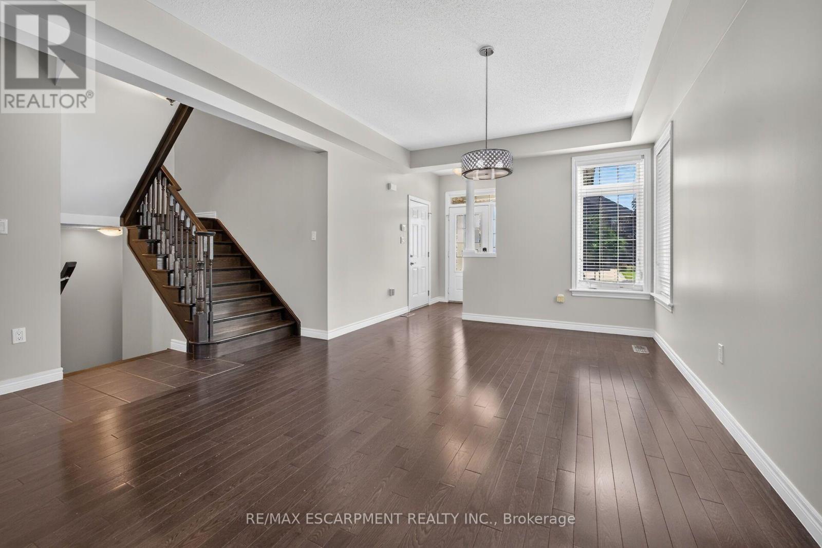 44 Matteo Trail, Hamilton, ON
