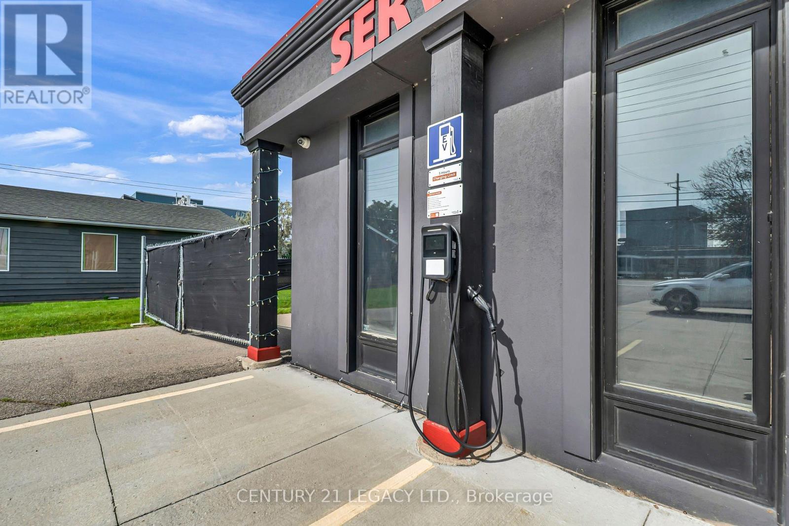 2385 Royal Windsor Drive, Mississauga, ON