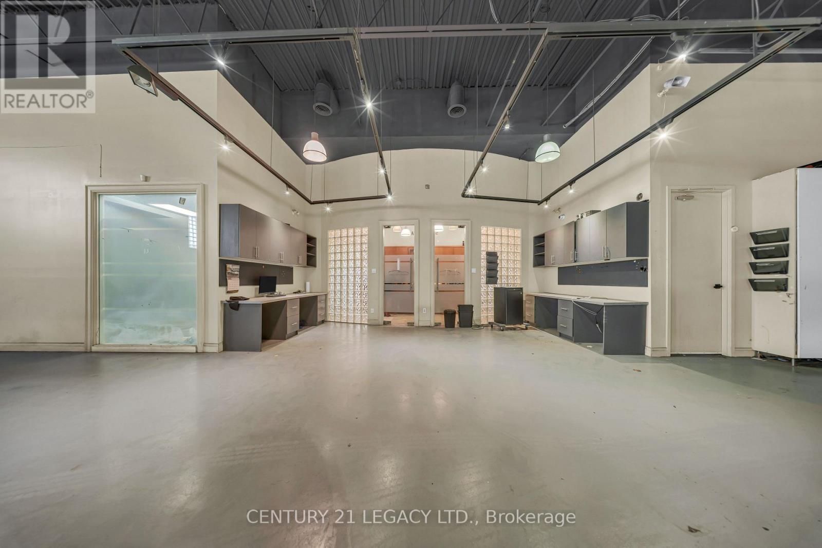 2385 Royal Windsor Drive, Mississauga, ON