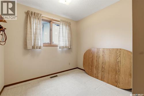 2606 Neff Road E, Regina, SK 