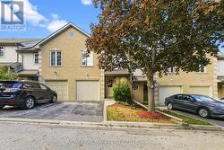 21 - 31 MOSS BOULEVARD  Hamilton, ON L9H 7A6