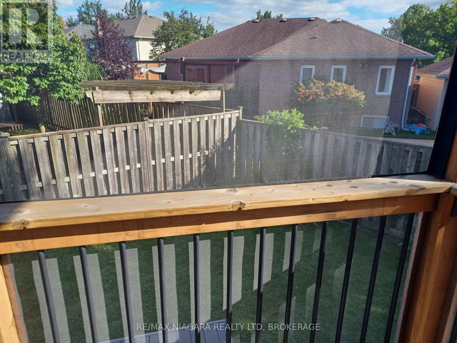 8008 Grossi Court, Niagara Falls (Mt. Carmel), ON