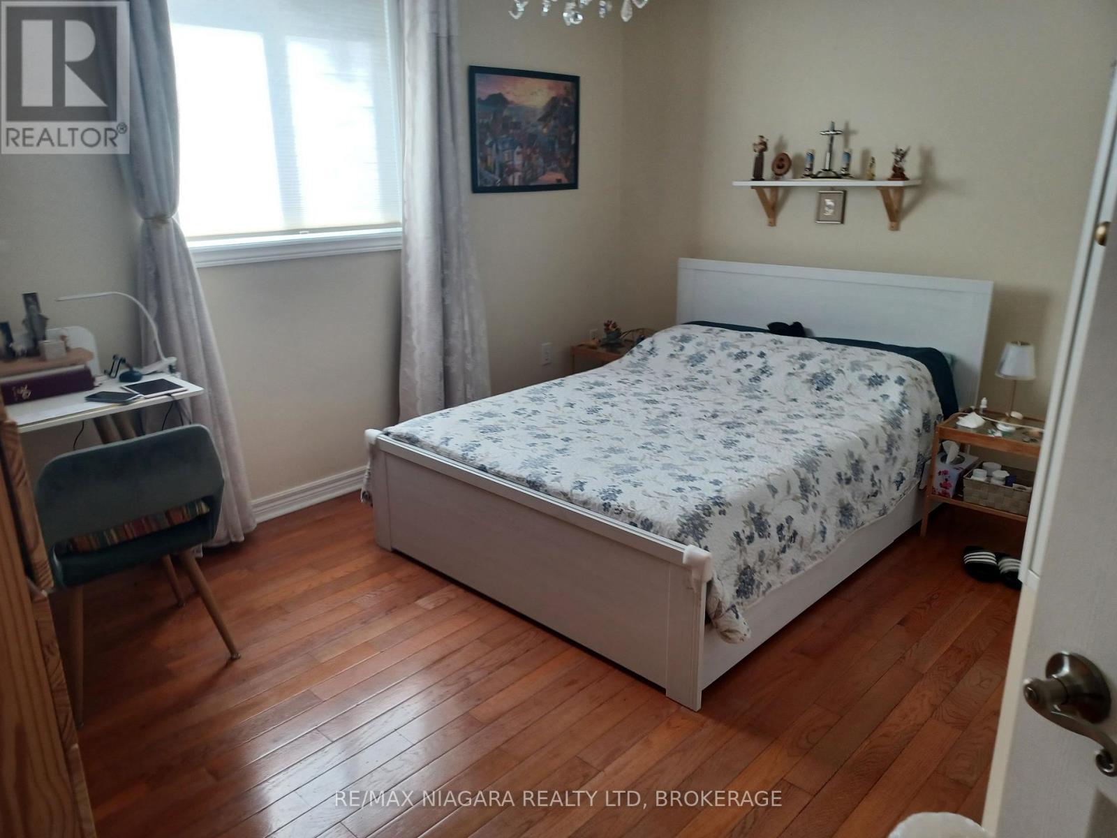 8008 Grossi Court, Niagara Falls (Mt. Carmel), ON