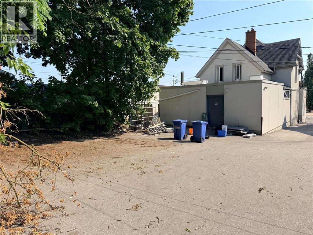 Additional content - 612 King Street E, Kitchener, ON