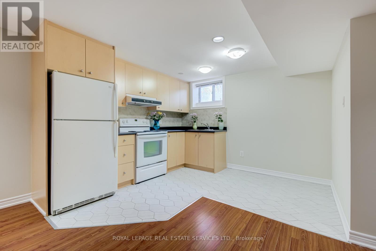 Lower - 127 Rusholme Road E, Toronto, ON