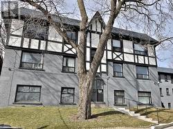 34 - 34 HEYDON PARK ROAD Toronto, ON M6J 2C8