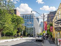 617 - 39 BRANT STREET Toronto, ON M5V 2L9