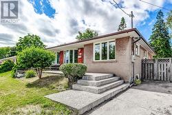 53 GLORY CRESCENT Toronto, ON M1E 2B9