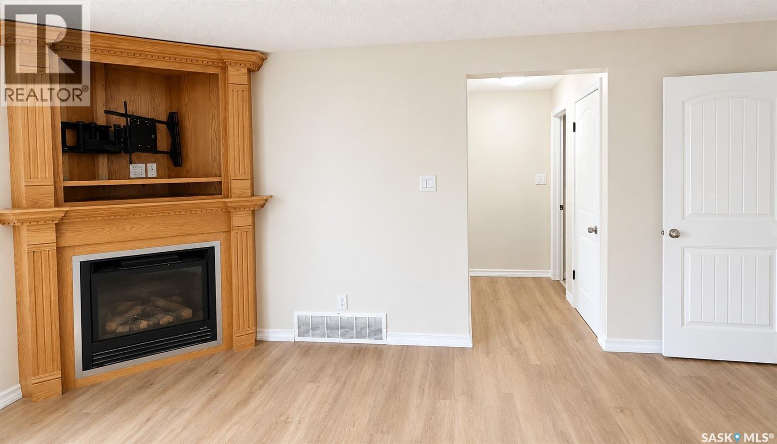 910 Devonshire Drive N, Regina, SK