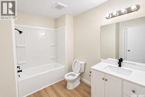 910 Devonshire Drive N, Regina, SK 