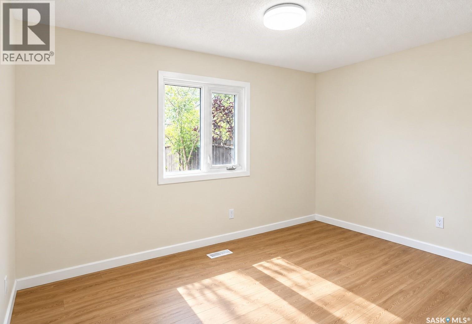 910 Devonshire Drive N, Regina, SK