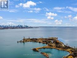 4205 - 70 ANNIE CRAIG DRIVE Toronto, ON M8V 0G2