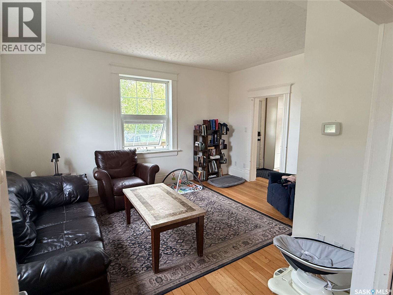 114 Second Street E, Carnduff, SK