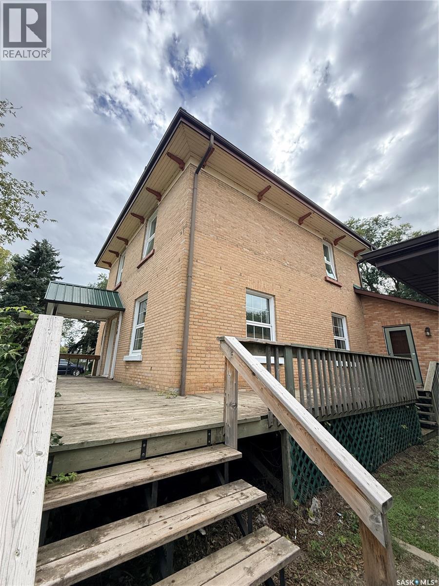 114 Second Street E, Carnduff, SK