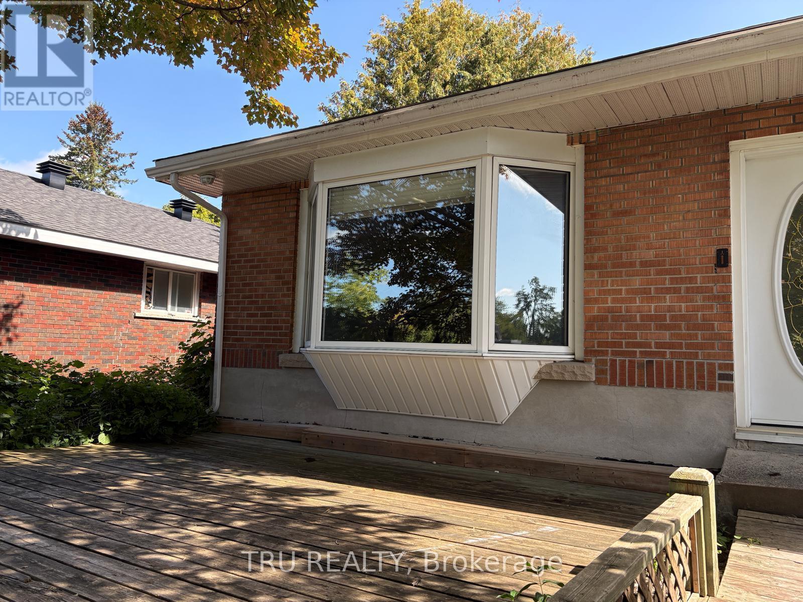 2417 Junction Avenue, Ottawa, ON